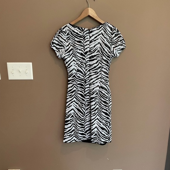LPA Pinched Wrap Sequins Mini Dress in Zebra Black‎ White Sz XS - Picture 7 of 9